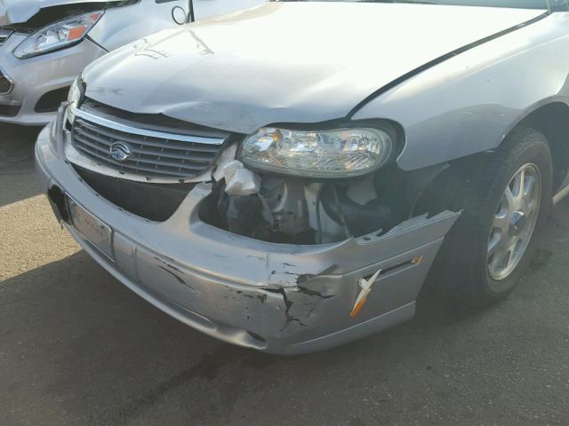 1G1NE52M1W6237390 - 1998 CHEVROLET MALIBU LS ვერცხლისფერი ფოტო 9