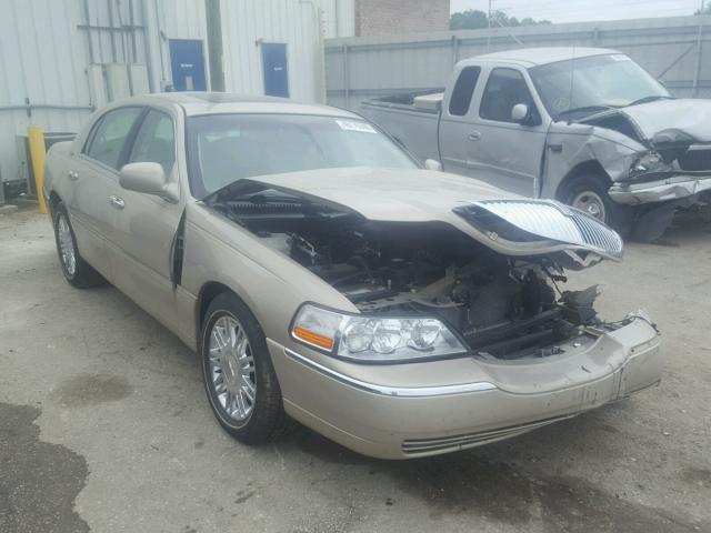 1LNHM82V96Y611889 - 2006 LINCOLN TOWN CAR S TAN photo 1