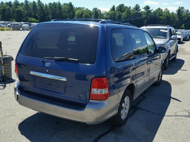 KNDUP132156707015 - 2005 KIA SEDONA EX BLUE photo 4