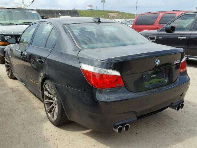 WBSNB93516B584782 - 2006 BMW M5 BLACK photo 3