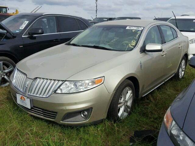 1LNHL9DR2BG600838 - 2011 LINCOLN MKS GOLD photo 2