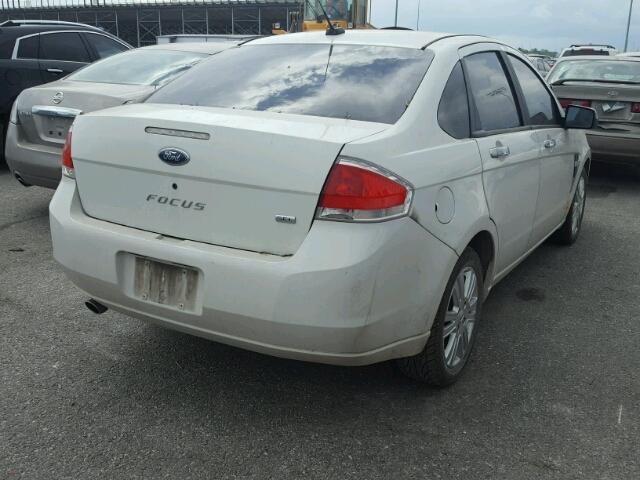 1FAHP37N49W122751 - 2009 FORD FOCUS SEL WHITE photo 4