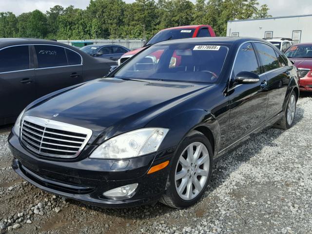 WDDNG71X18A165623 - 2008 MERCEDES-BENZ S 550 BLACK photo 2