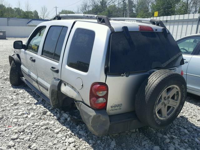 1J4GL38K86W219401 - 2006 JEEP LIBERTY RE SILVER photo 3