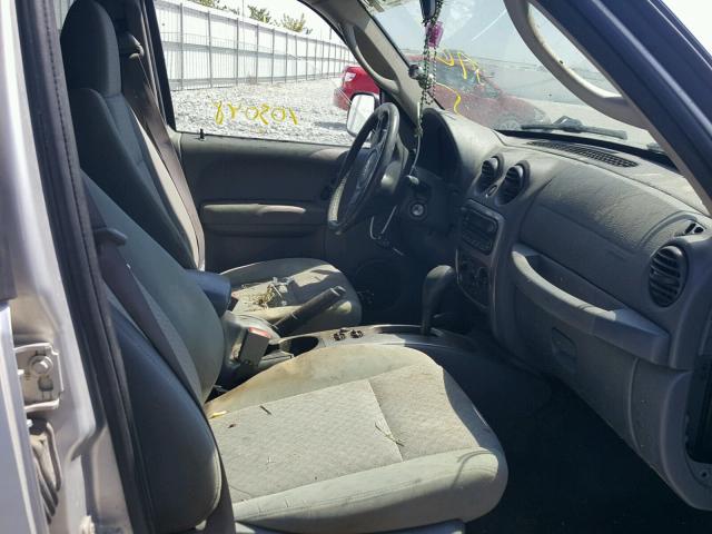 1J4GL38K86W219401 - 2006 JEEP LIBERTY RE SILVER photo 5