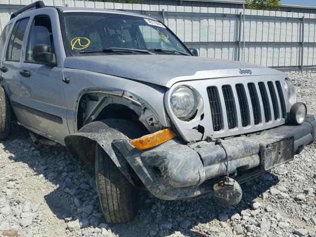 1J4GL38K86W219401 - 2006 JEEP LIBERTY RE SILVER photo 9