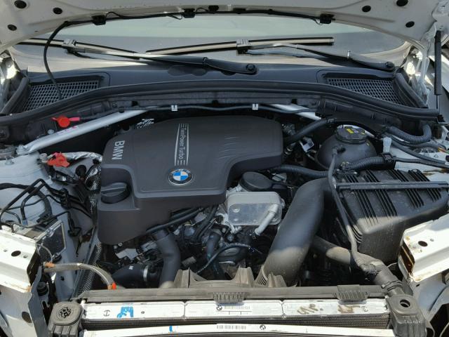 5UXWZ7C3XH0X41961 - 2017 BMW X3 SDRIVE2 WHITE photo 7