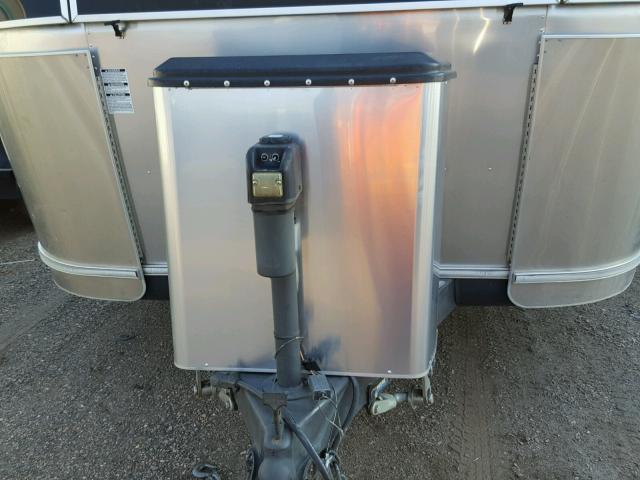 1STCFYJ235J518021 - 2005 AIRS INTERNATIO 银色 照片 7