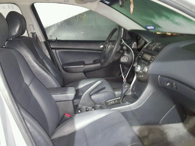 3HGCM56344G703667 - 2004 HONDA ACCORD LX SILVER photo 5