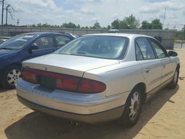 2G4WF551921206539 - 2002 BUICK REGAL GS WHITE photo 4