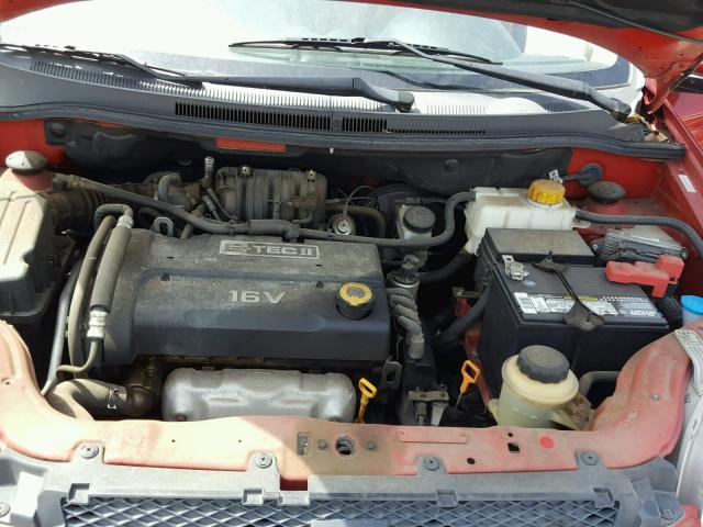 KL1TD56698B040126 - 2008 CHEVROLET AVEO BASE Czerwony zdjęcie 7