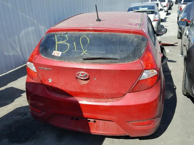 KMHCT5AE9GU240089 - 2016 HYUNDAI ACCENT RED photo 4