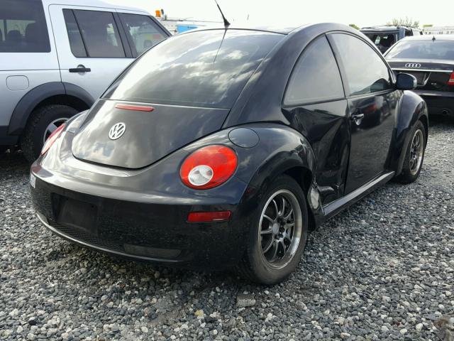 3VWPG3AG5AM015130 - 2010 VOLKSWAGEN NEW BEETLE 黑色 照片 4