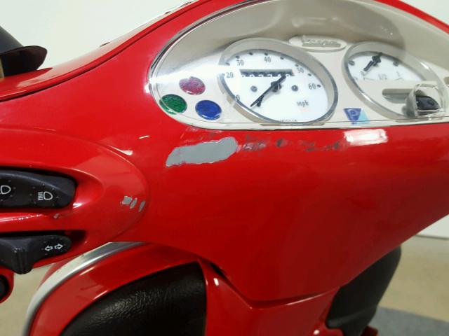 ZAPC16C1335007158 - 2003 VESPA C161C RED photo 17