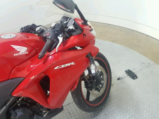 MLHMC410XD5301069 - 2013 HONDA CBR250 R RED photo 17