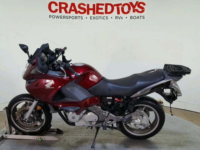 VTMRC5224AE000459 - 2010 HONDA NT700 V MAROON photo 5