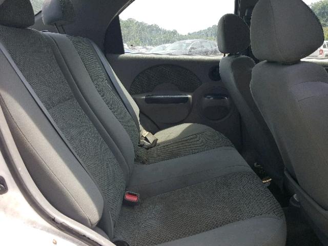 KL1TJ52694B252985 - 2004 CHEVROLET AVEO LS WHITE photo 6