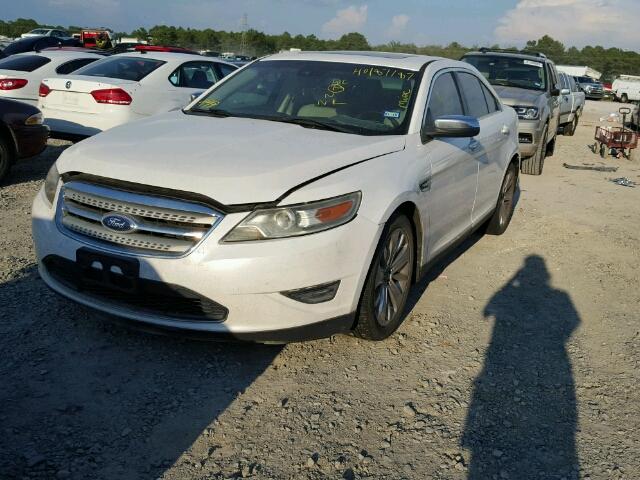 1FAHP2FW7CG130249 - 2012 FORD TAURUS WHITE photo 2