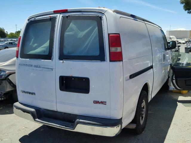 1GTFG15X061251976 - 2006 GMC SAVANA G15 WHITE photo 4