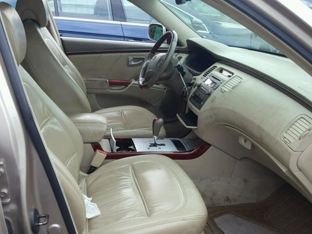 KMHFC46F96A033999 - 2006 HYUNDAI AZERA SE BEIGE photo 5