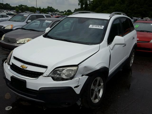 3GNAL2EK1CS570515 - 2012 CHEVROLET CAPTIVA SP WHITE photo 2