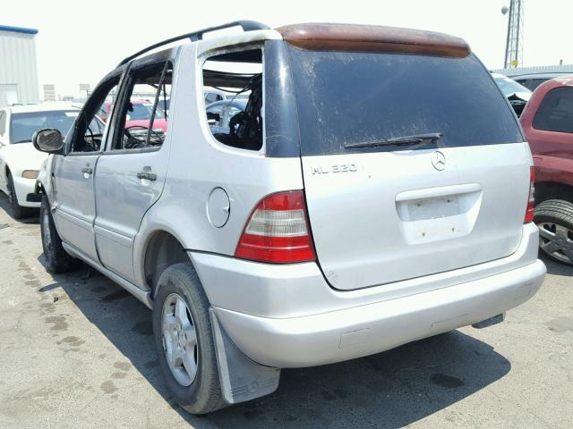 4JGAB54E2YA159248 - 2000 MERCEDES-BENZ ML 320 SILVER photo 3