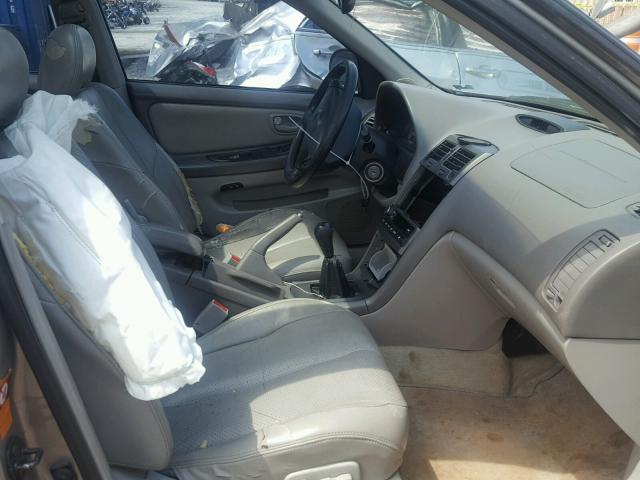 JN1CA31A11T311930 - 2001 NISSAN MAXIMA GXE SILVER photo 5