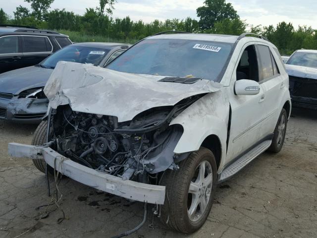 4JGBB86E87A270288 - 2007 MERCEDES-BENZ ML 350 WHITE photo 2