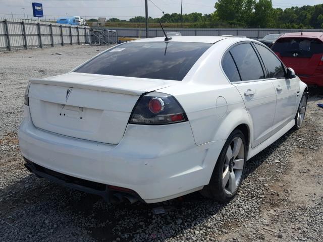 6G2EC57Y09L305085 - 2009 PONTIAC G8 GT WHITE photo 4