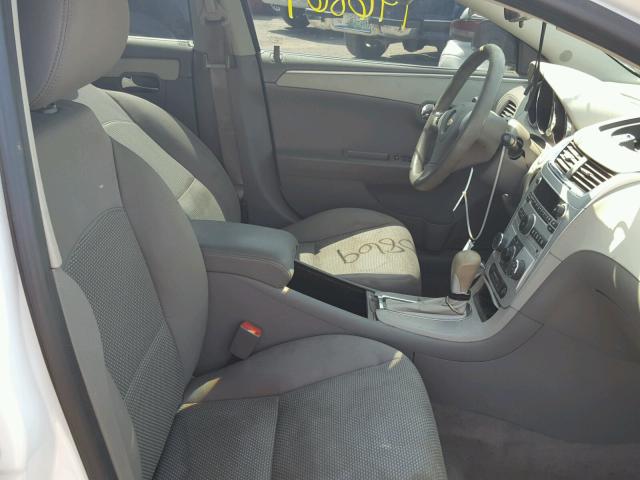 1G1ZA5EU6CF155272 - 2012 CHEVROLET MALIBU LS WHITE photo 5