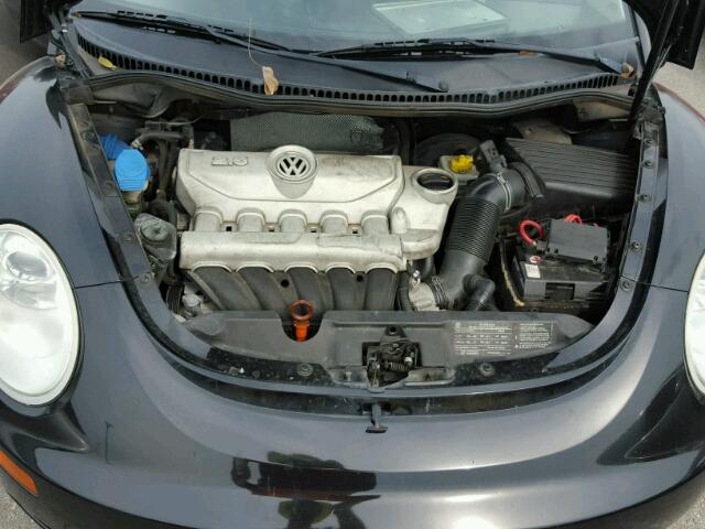 3VWPG3AG5AM016505 - 2010 VOLKSWAGEN NEW BEETLE 黑色 照片 7