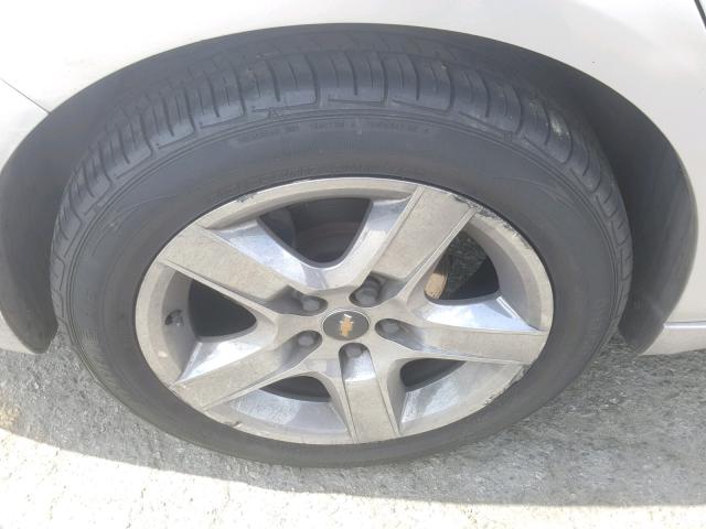 1G1ZC5EB1AF209566 - 2010 CHEVROLET MALIBU 1LT 银色 照片 9