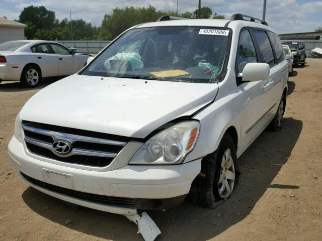 KNDMC233786045682 - 2008 HYUNDAI ENTOURAGE WHITE photo 2