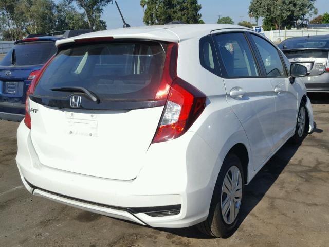 3HGGK5H48JM727559 - 2018 HONDA FIT LX WHITE photo 4