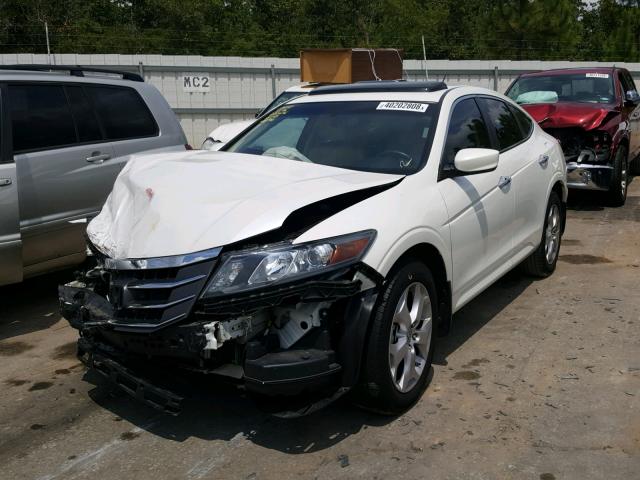 5J6TF1H59AL007802 - 2010 HONDA ACCORD CRO WHITE photo 2