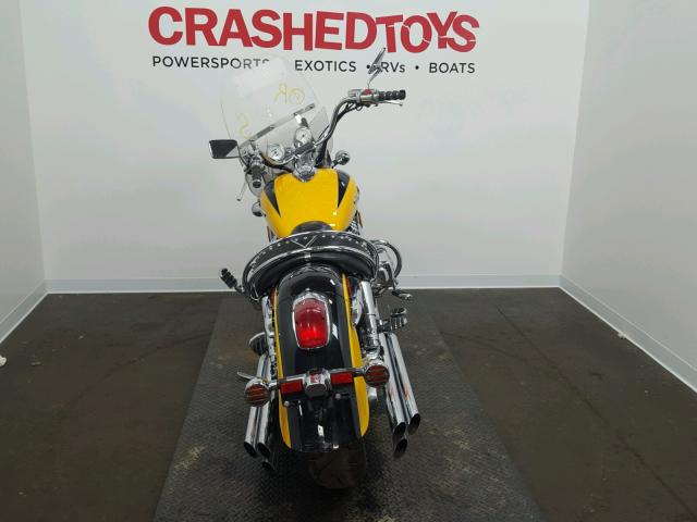 1HFSC3400YA300970 - 2000 HONDA GL1500 C/2 YELLOW photo 4