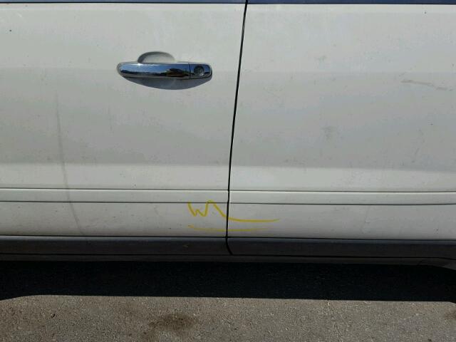 5GZER23D39J132598 - 2009 SATURN OUTLOOK XR თეთრი ფოტო 9