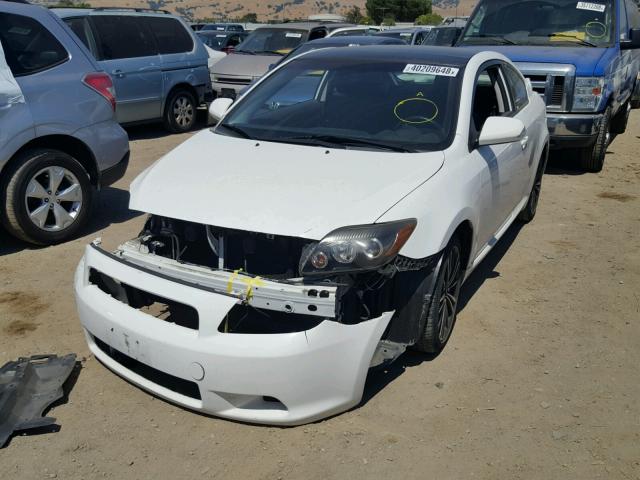 JTKDE167180271280 - 2008 SCION TC WHITE photo 2