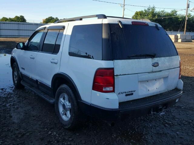 1FMDU74E72UB81867 - 2002 FORD EXPLORER WHITE photo 3