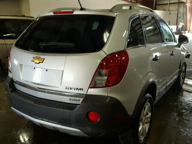 3GNAL2EK5DS634895 - 2013 CHEVROLET CAPTIVA LS SILVER photo 4