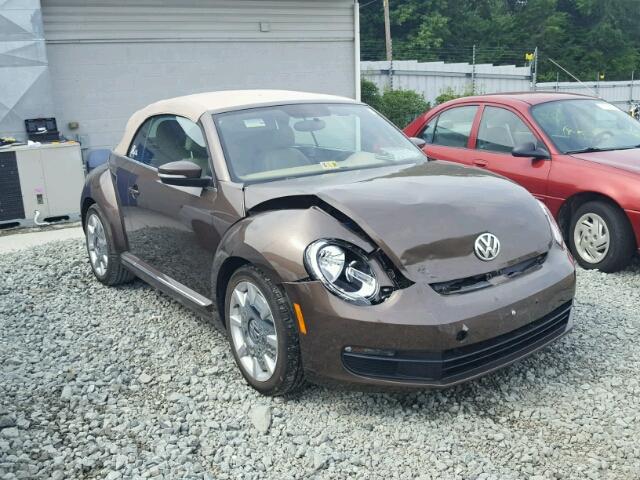 3VW5P7AT1DM822096 - 2013 VOLKSWAGEN BEETLE BROWN photo 1