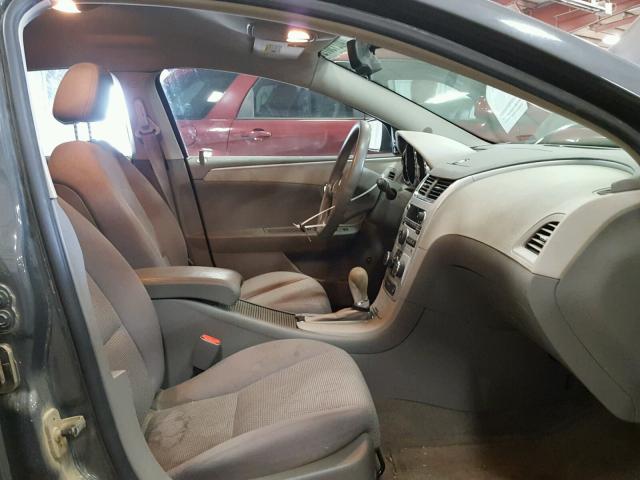 1G1ZG57B09F253846 - 2009 CHEVROLET MALIBU LS 灰色 照片 5