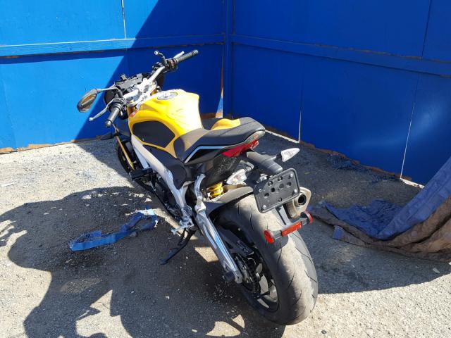 ZD4TYC002CS000134 - 2012 APRILIA TUONO VR4 YELLOW photo 3