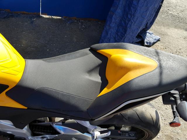 ZD4TYC002CS000134 - 2012 APRILIA TUONO VR4 YELLOW photo 6