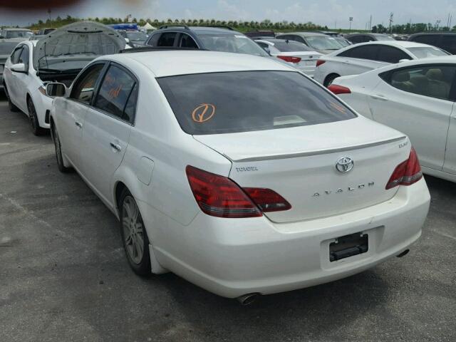 4T1BK36BX8U262671 - 2008 TOYOTA AVALON XL WHITE photo 3