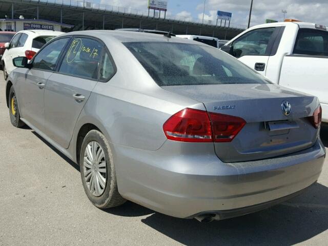 1VWAP7A31EC010072 - 2014 VOLKSWAGEN PASSAT S رمادي صورة 3