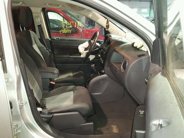 1J4NT1FBXBD256535 - 2011 JEEP COMPASS SP SILVER photo 5