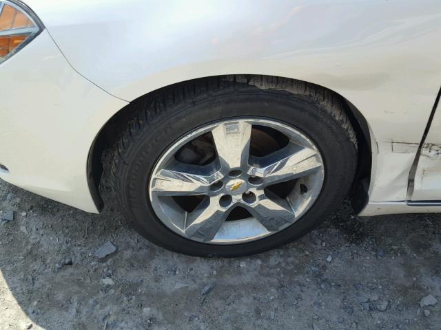 1G1ZC5E18BF309205 - 2011 CHEVROLET MALIBU 1LT WHITE photo 9
