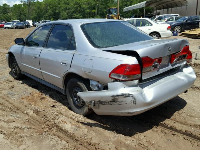 1HGCF86602A161808 - 2002 HONDA ACCORD VAL SILVER photo 3