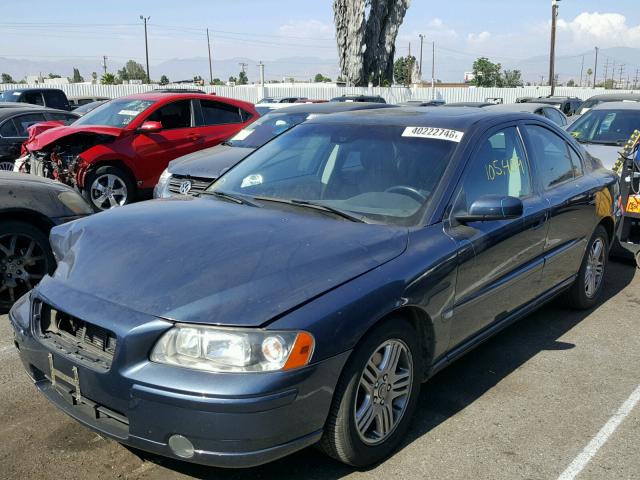 YV1RS592252470622 - 2005 VOLVO S60 2.5T BLUE photo 2